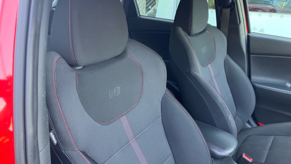 Hyundai i30 1.5T GDi N Line 5dr Petrol Hatchback - Image 31