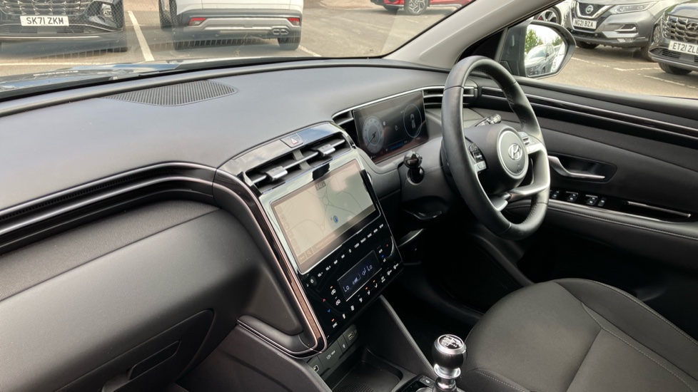 Hyundai TUCSON 1.6 TGDi Premium 5dr 2WD Petrol Estate - Image 9