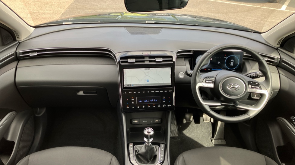 Hyundai TUCSON 1.6 TGDi Premium 5dr 2WD Petrol Estate - Image 10