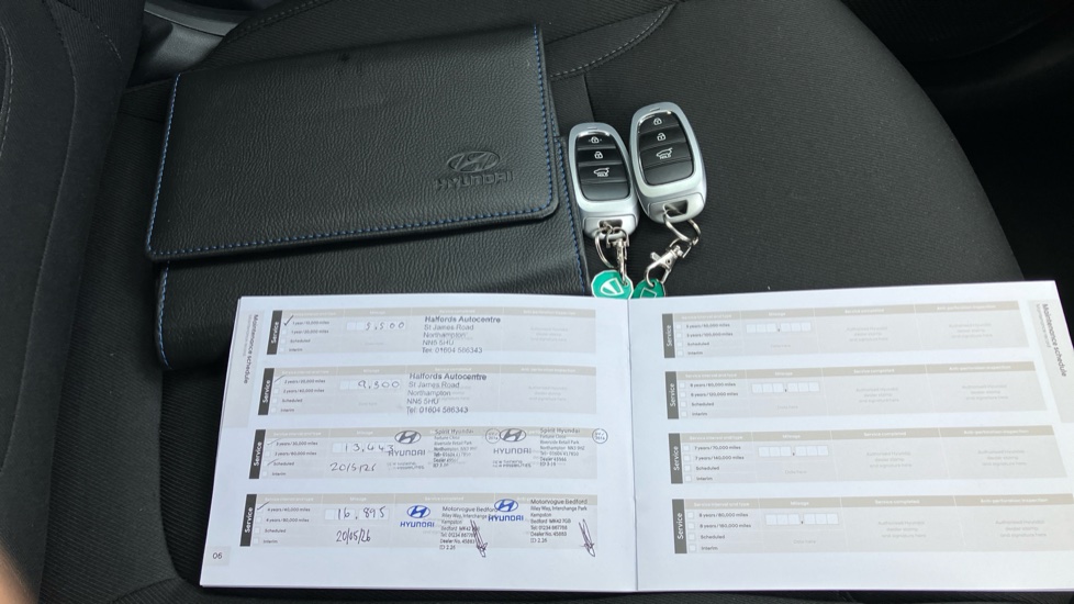 Hyundai TUCSON 1.6 TGDi Premium 5dr 2WD Petrol Estate - Image 19