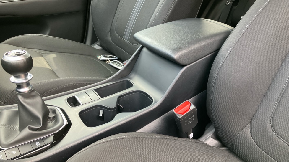 Hyundai TUCSON 1.6 TGDi Premium 5dr 2WD Petrol Estate - Image 25