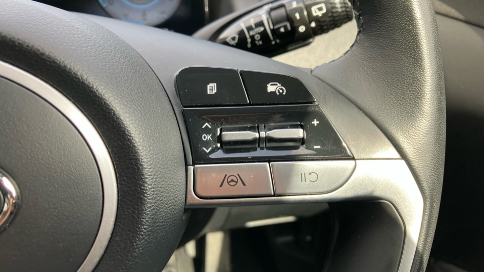 Hyundai TUCSON 1.6 TGDi Premium 5dr 2WD Petrol Estate - Image 36