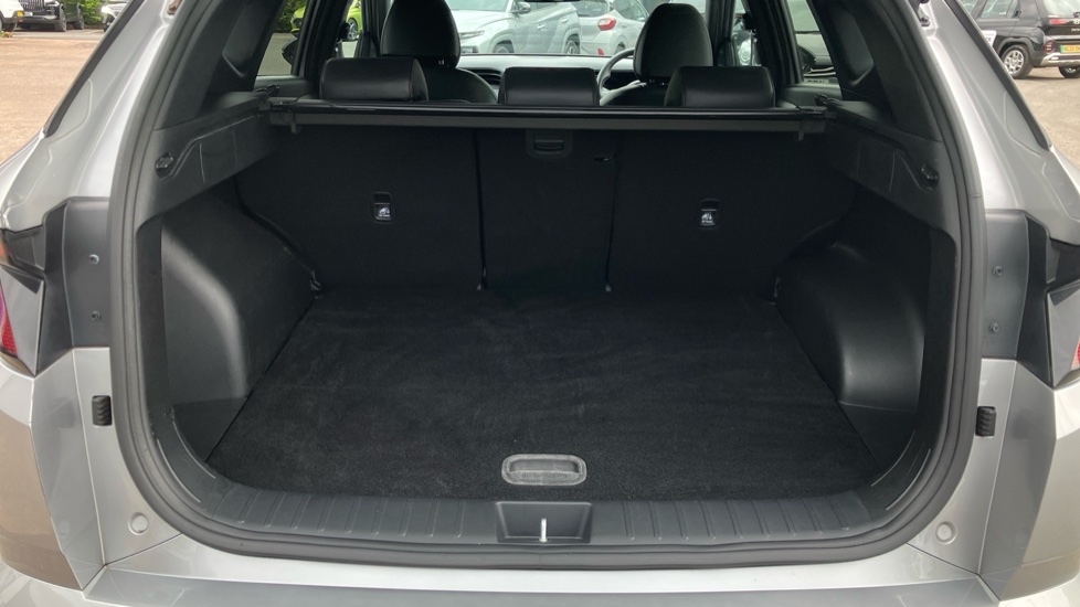 Hyundai TUCSON 1.6 TGDi 48V MHD N Line 5dr 2WD DCT Petrol Estate - Image 4