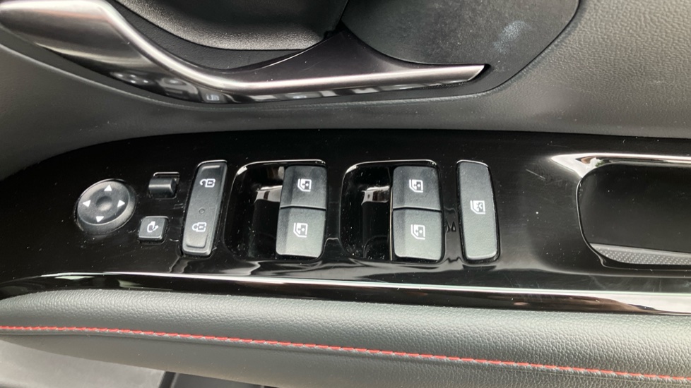 Hyundai TUCSON 1.6 TGDi 48V MHD N Line 5dr 2WD DCT Petrol Estate - Image 29