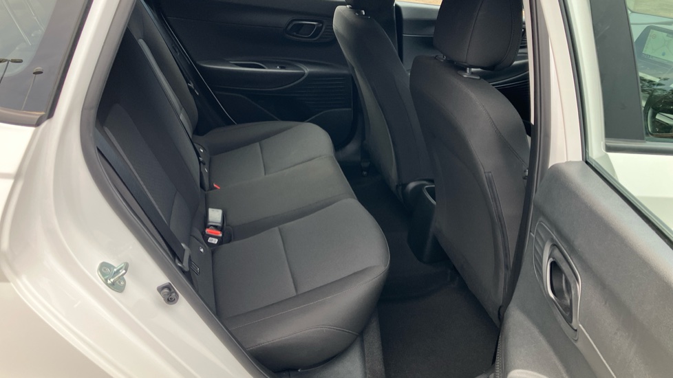 Hyundai i20 1.0T GDi Advance [Nav] 5dr Petrol Hatchback - Image 25