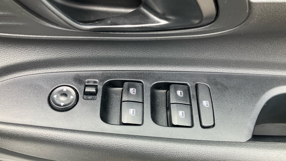 Hyundai i20 1.0T GDi Advance [Nav] 5dr Petrol Hatchback - Image 29