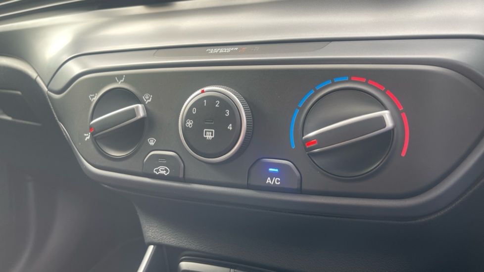 Hyundai i20 1.0T GDi Advance 5dr DCT Petrol Hatchback - Image 28