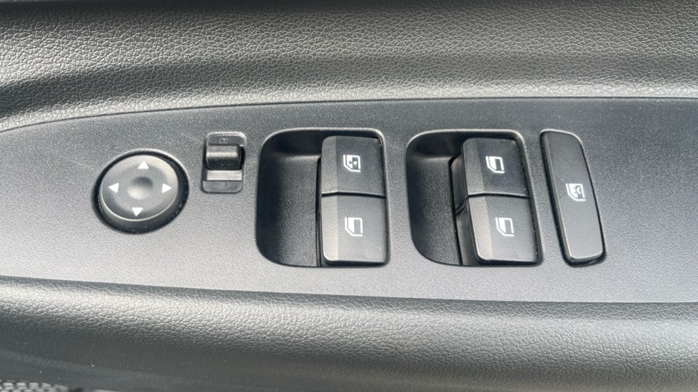Hyundai i20 1.0T GDi Advance 5dr DCT Petrol Hatchback - Image 31