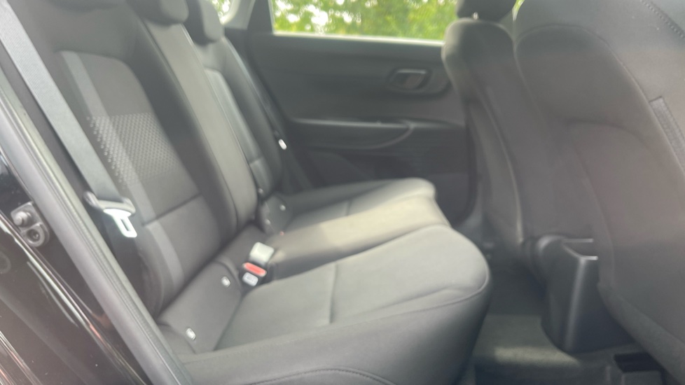 Hyundai i20 1.0T GDi Advance 5dr DCT Petrol Hatchback - Image 33