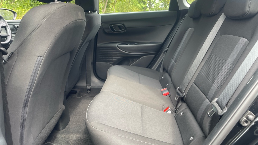 Hyundai i20 1.0T GDi Advance 5dr DCT Petrol Hatchback - Image 34