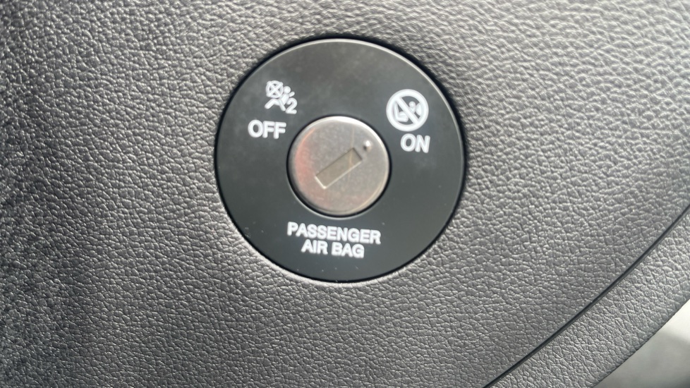 Hyundai i20 1.0T GDi Advance 5dr DCT Petrol Hatchback - Image 36