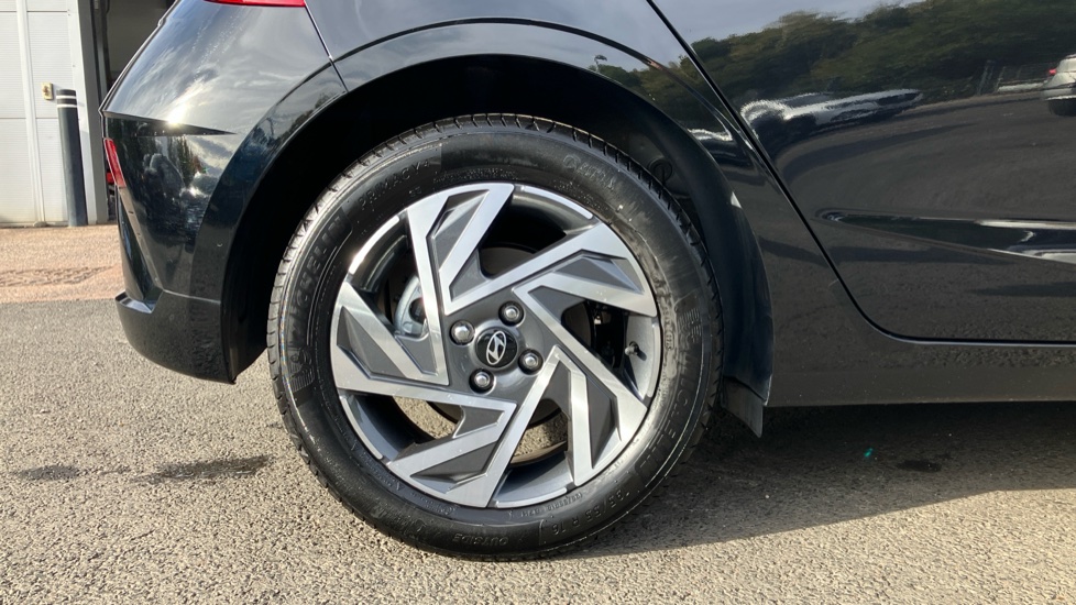 Hyundai i20 1.0T GDi Advance [Nav] 5dr Petrol Hatchback - Image 7
