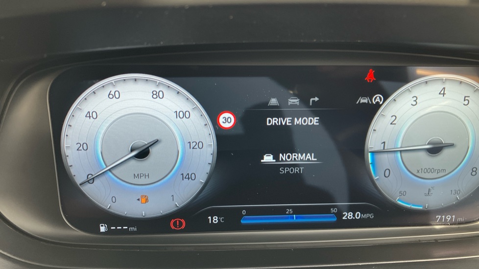 Hyundai i20 1.0T GDi Advance [Nav] 5dr Petrol Hatchback - Image 34