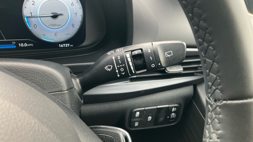 Hyundai i20 1.0T GDi Advance [Nav] 5dr DCT Petrol Hatchback - Image 35