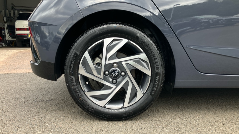 Hyundai i20 1.0T GDi Advance [Nav] 5dr DCT Petrol Hatchback - Image 7
