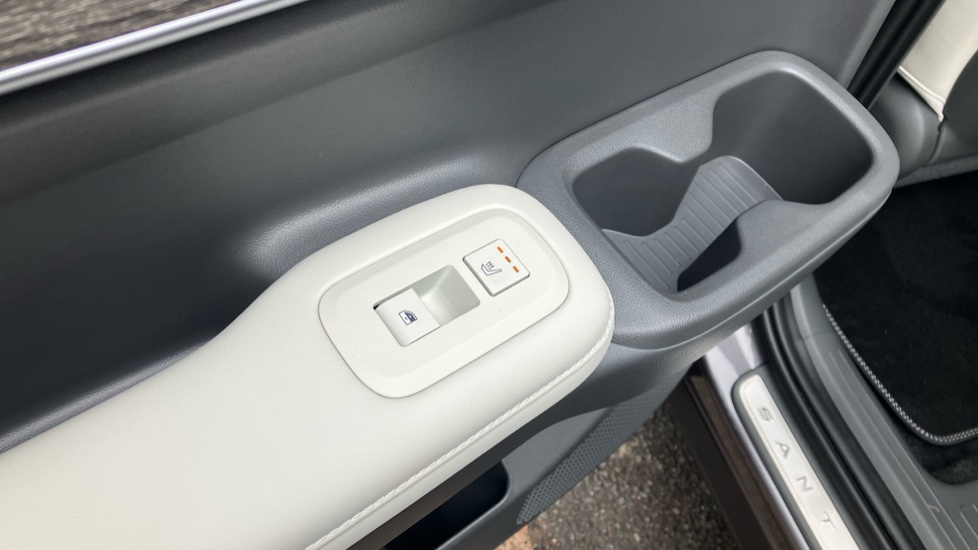Hyundai SANTA FE 1.6 TGDi Plug-in Hybrid Ultimate 5dr 4WD Auto Estate - Image 34