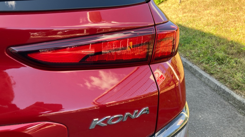 Hyundai KONA 1.0 TGDi 48V MHEV Ultimate 5dr Petrol Hatchback - Image 21
