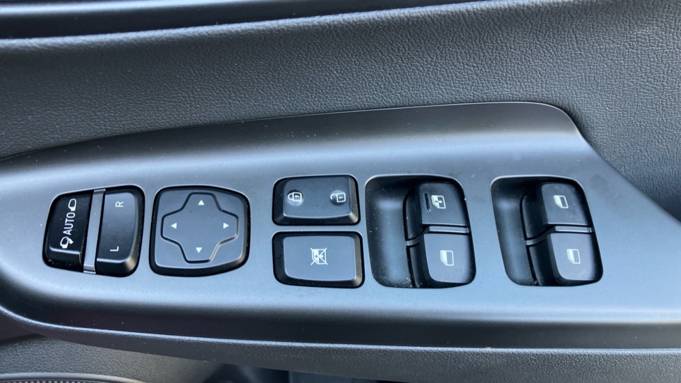 Hyundai KONA 1.0 TGDi 48V MHEV Ultimate 5dr Petrol Hatchback - Image 30