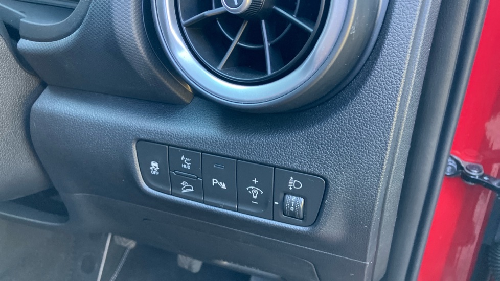 Hyundai KONA 1.0 TGDi 48V MHEV Ultimate 5dr Petrol Hatchback - Image 31