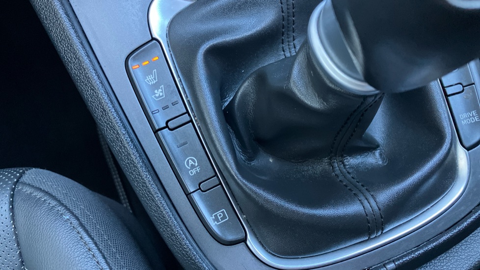 Hyundai KONA 1.0 TGDi 48V MHEV Ultimate 5dr Petrol Hatchback - Image 36