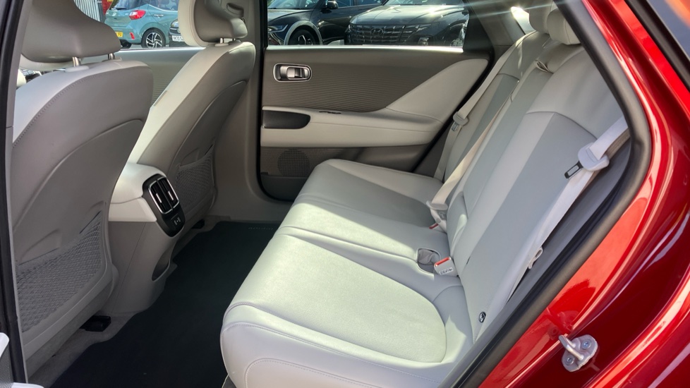 Hyundai IONIQ 6 168kW Ultimate 77kWh 4dr Auto Electric Saloon - Image 16