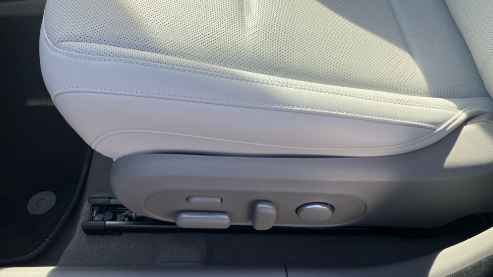 Hyundai IONIQ 6 168kW Ultimate 77kWh 4dr Auto Electric Saloon - Image 28