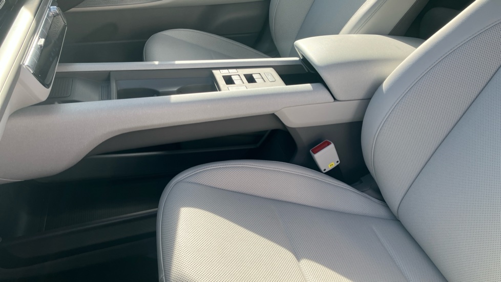 Hyundai IONIQ 6 168kW Ultimate 77kWh 4dr Auto Electric Saloon - Image 29