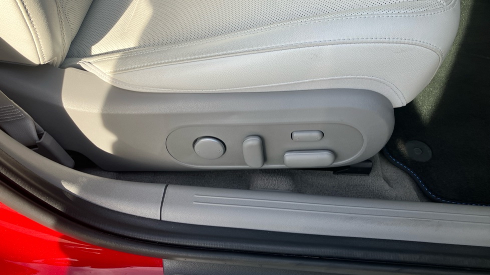 Hyundai IONIQ 6 168kW Ultimate 77kWh 4dr Auto Electric Saloon - Image 38