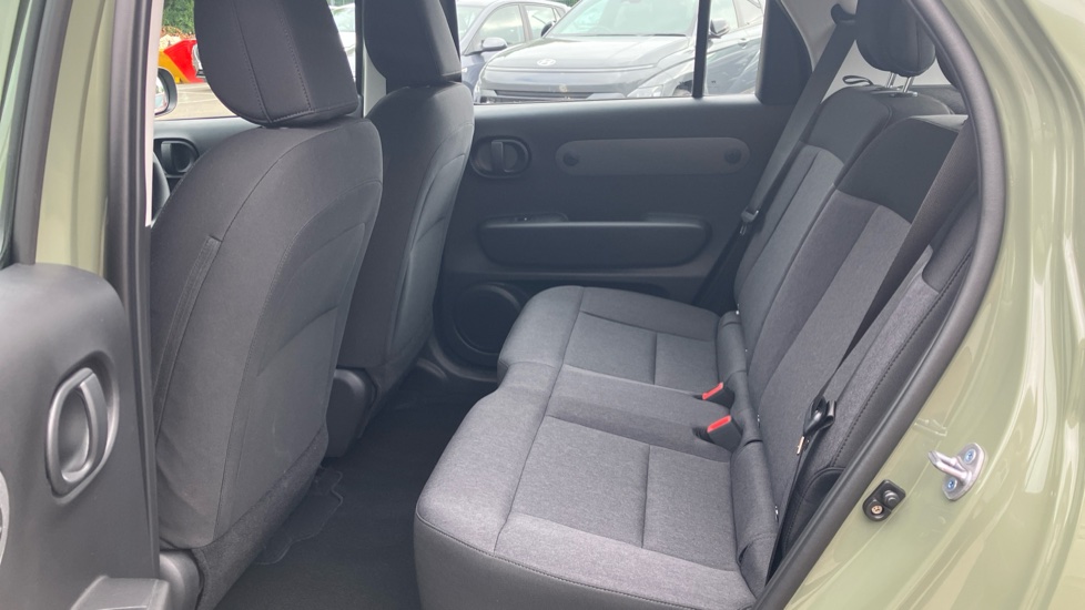 Hyundai INSTER 71kW 01 42kWh 5dr Auto Electric Hatchback - Image 16
