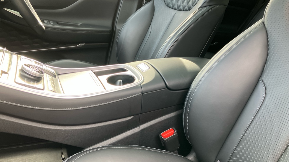 Hyundai SANTA FE 1.6 TGDi Plug-in Hybrid Ultimate 5dr 4WD Auto Estate - Image 25