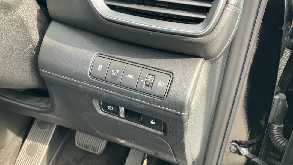 Hyundai SANTA FE 1.6 TGDi Plug-in Hybrid Ultimate 5dr 4WD Auto Estate - Image 38