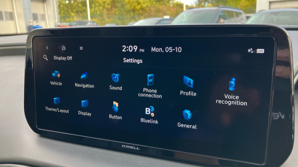 Hyundai SANTA FE 1.6 TGDi Plug-in Hybrid Ultimate 5dr 4WD Auto Estate - Image 42