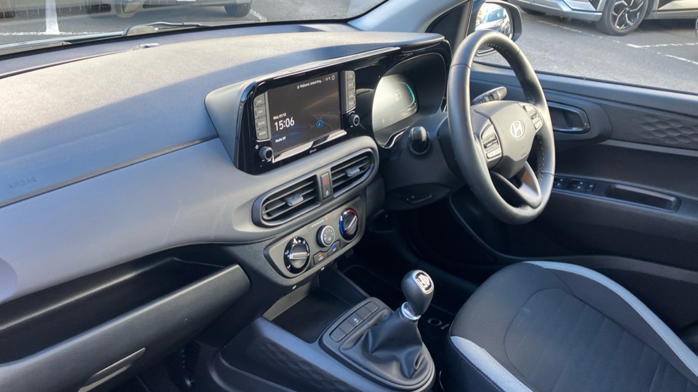 Hyundai i10 1.0 [63] Advance 5dr [Nav] Petrol Hatchback - Image 9