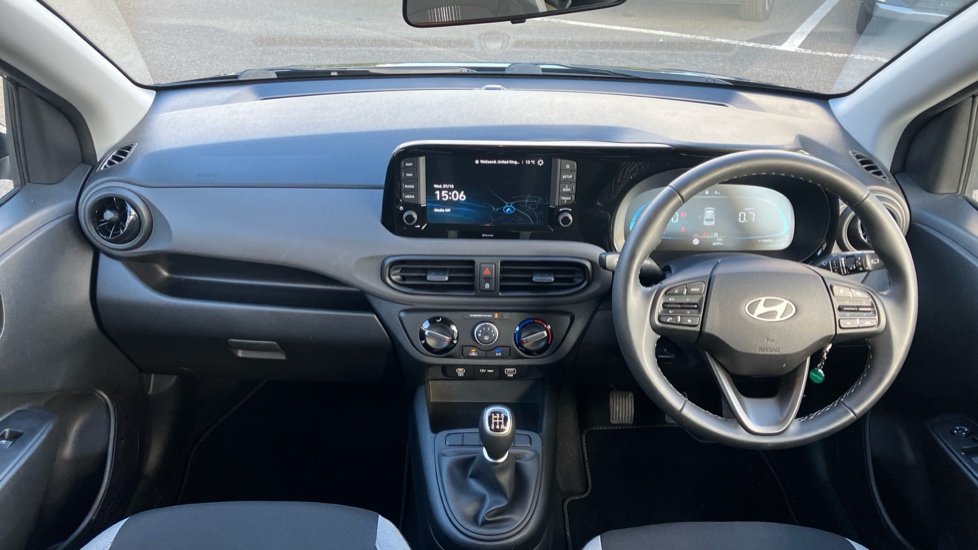 Hyundai i10 1.0 [63] Advance 5dr [Nav] Petrol Hatchback - Image 10