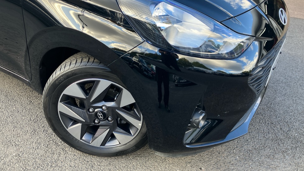 Hyundai i10 1.0 [63] Advance 5dr [Nav] Petrol Hatchback - Image 23
