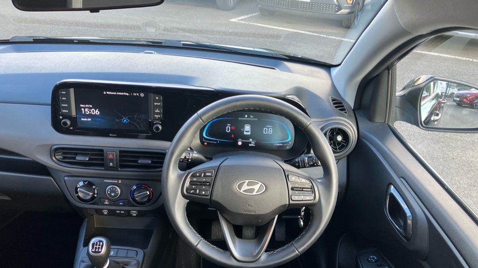 Hyundai i10 1.0 [63] Advance 5dr [Nav] Petrol Hatchback - Image 27