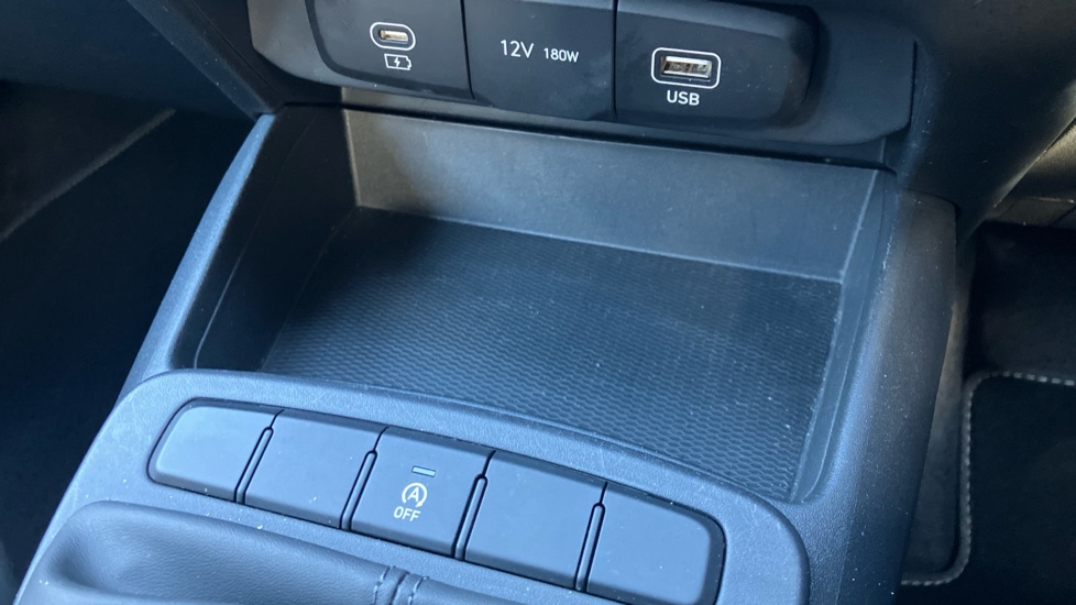 Hyundai i10 1.0 [63] Advance 5dr [Nav] Petrol Hatchback - Image 34