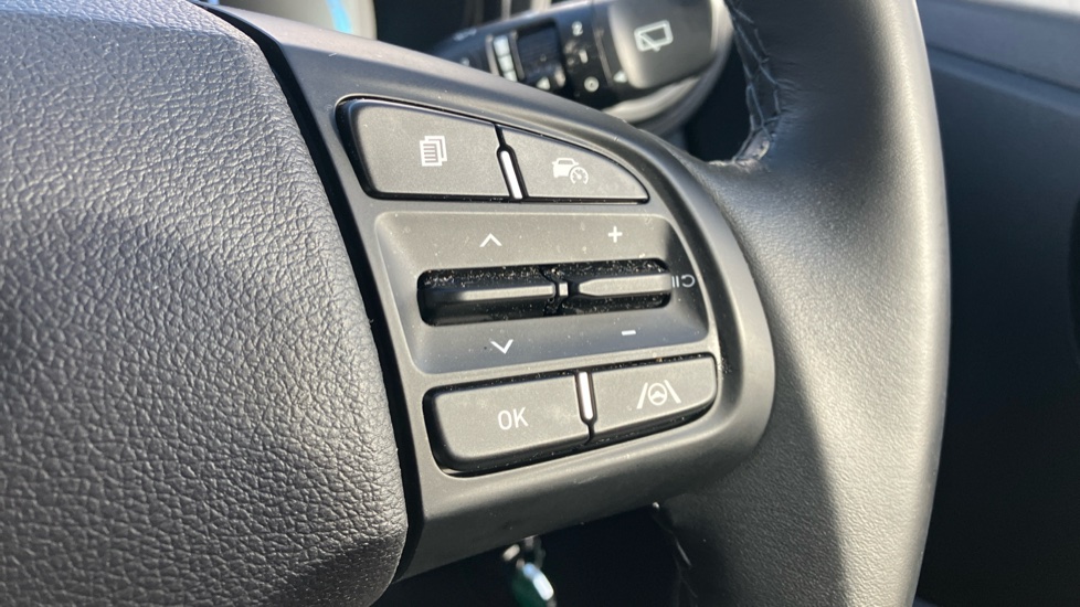 Hyundai i10 1.0 [63] Advance 5dr [Nav] Petrol Hatchback - Image 37