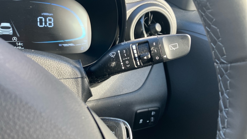 Hyundai i10 1.0 [63] Advance 5dr [Nav] Petrol Hatchback - Image 38