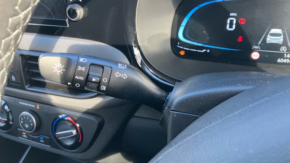 Hyundai i10 1.0 [63] Advance 5dr [Nav] Petrol Hatchback - Image 39