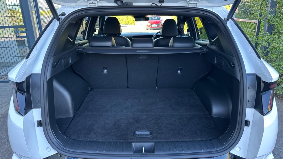 Hyundai TUCSON 1.6T N Line 5dr Petrol Estate - Image 4