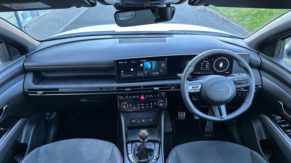 Hyundai TUCSON 1.6T N Line 5dr Petrol Estate - Image 10