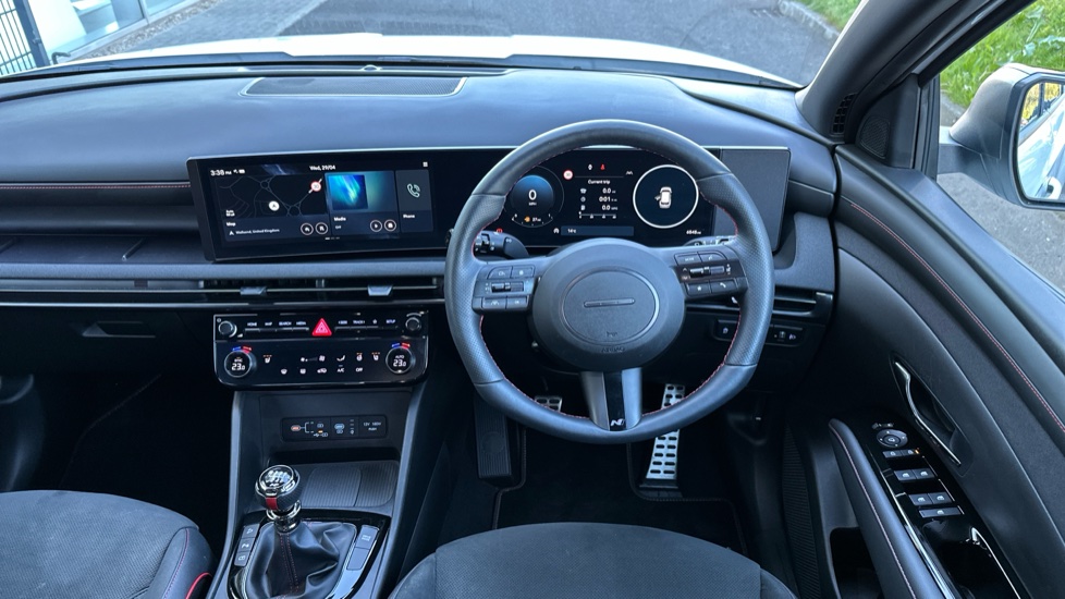Hyundai TUCSON 1.6T N Line 5dr Petrol Estate - Image 28