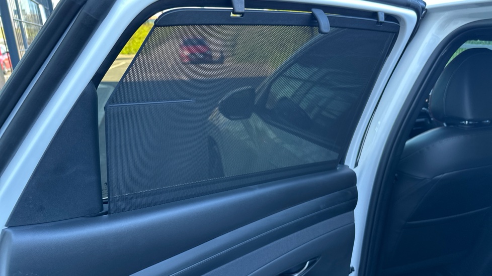 Hyundai TUCSON 1.6T N Line 5dr Petrol Estate - Image 31