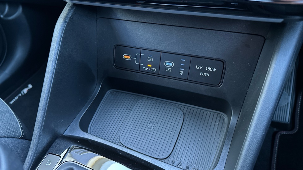 Hyundai TUCSON 1.6T N Line 5dr Petrol Estate - Image 35