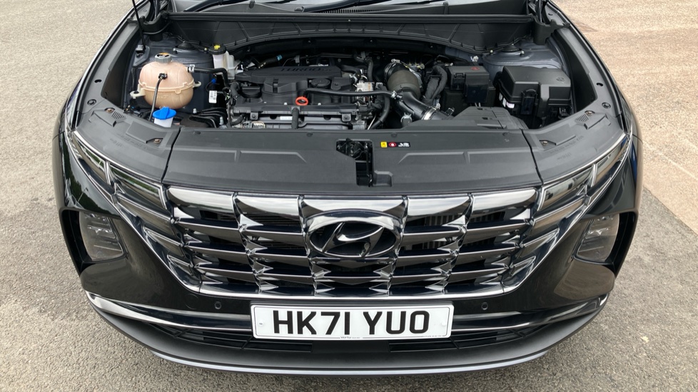 Hyundai TUCSON 1.6 TGDi 48V MHD Ultimate 5dr 2WD DCT Petrol Estate - Image 8
