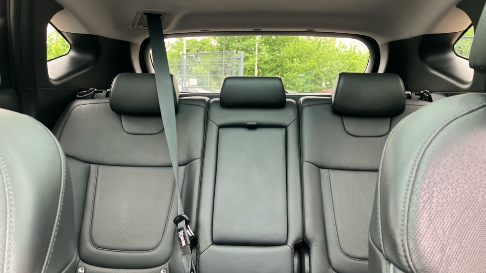 Hyundai TUCSON 1.6 TGDi 48V MHD Ultimate 5dr 2WD DCT Petrol Estate - Image 15