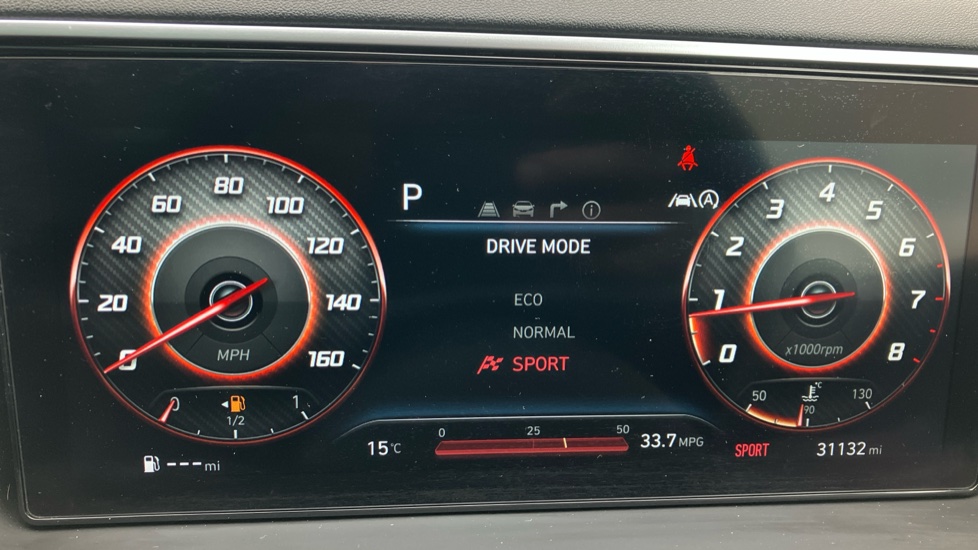 Hyundai TUCSON 1.6 TGDi 48V MHD Ultimate 5dr 2WD DCT Petrol Estate - Image 39