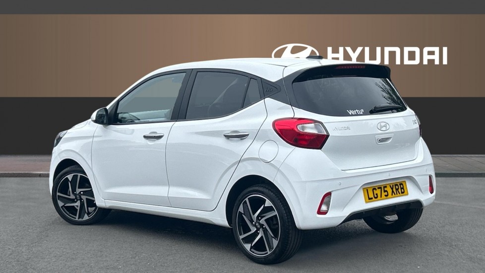 Hyundai i10 1.2 [79] Premium 5dr Auto [Nav] Petrol Hatchback - Image 2