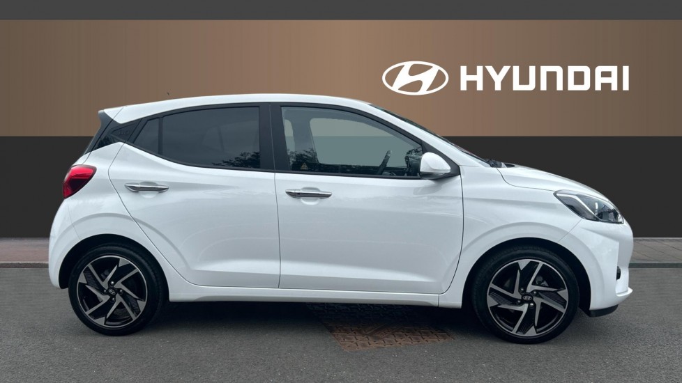 Hyundai i10 1.2 [79] Premium 5dr Auto [Nav] Petrol Hatchback - Image 5